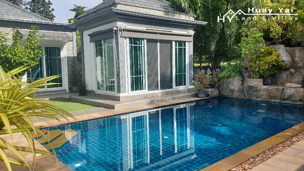 #3085 Beautifully presented pool villa over looking the fairway