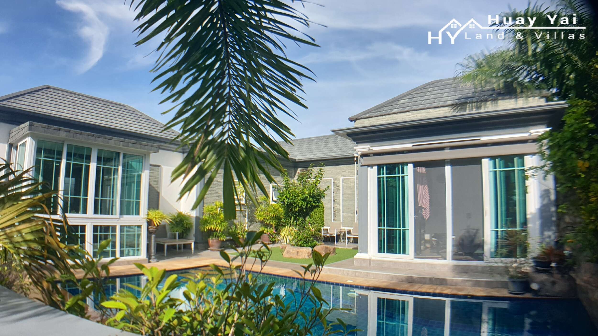 #3085 Beautifully presented pool villa over looking the fairway