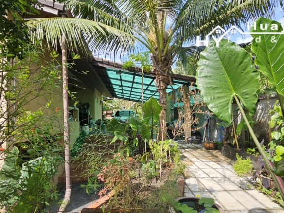 #3153 SPACIOUS CHARACTER COUNTRY HOUSE IN 2 RAI