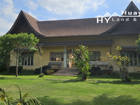 #3153 SPACIOUS CHARACTER COUNTRY HOUSE IN 2 RAI