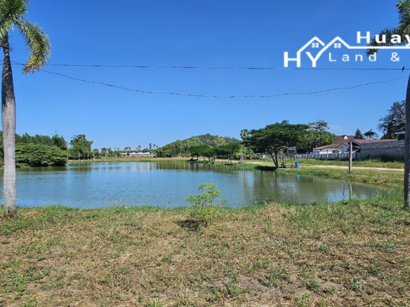 #1243 – 18+Rai overlooking its own lake with views.  Excellent Value