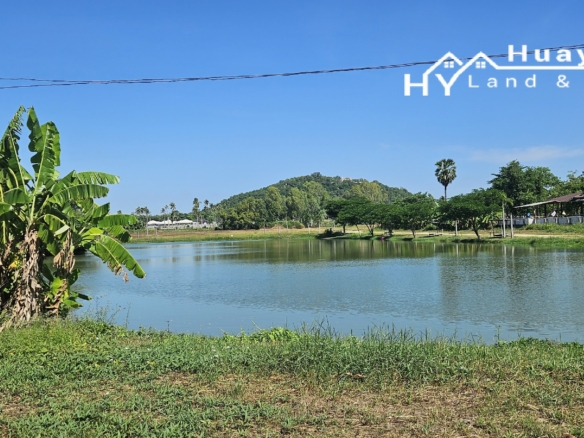 #1243 – 18+Rai overlooking its own lake with views.  Excellent Value