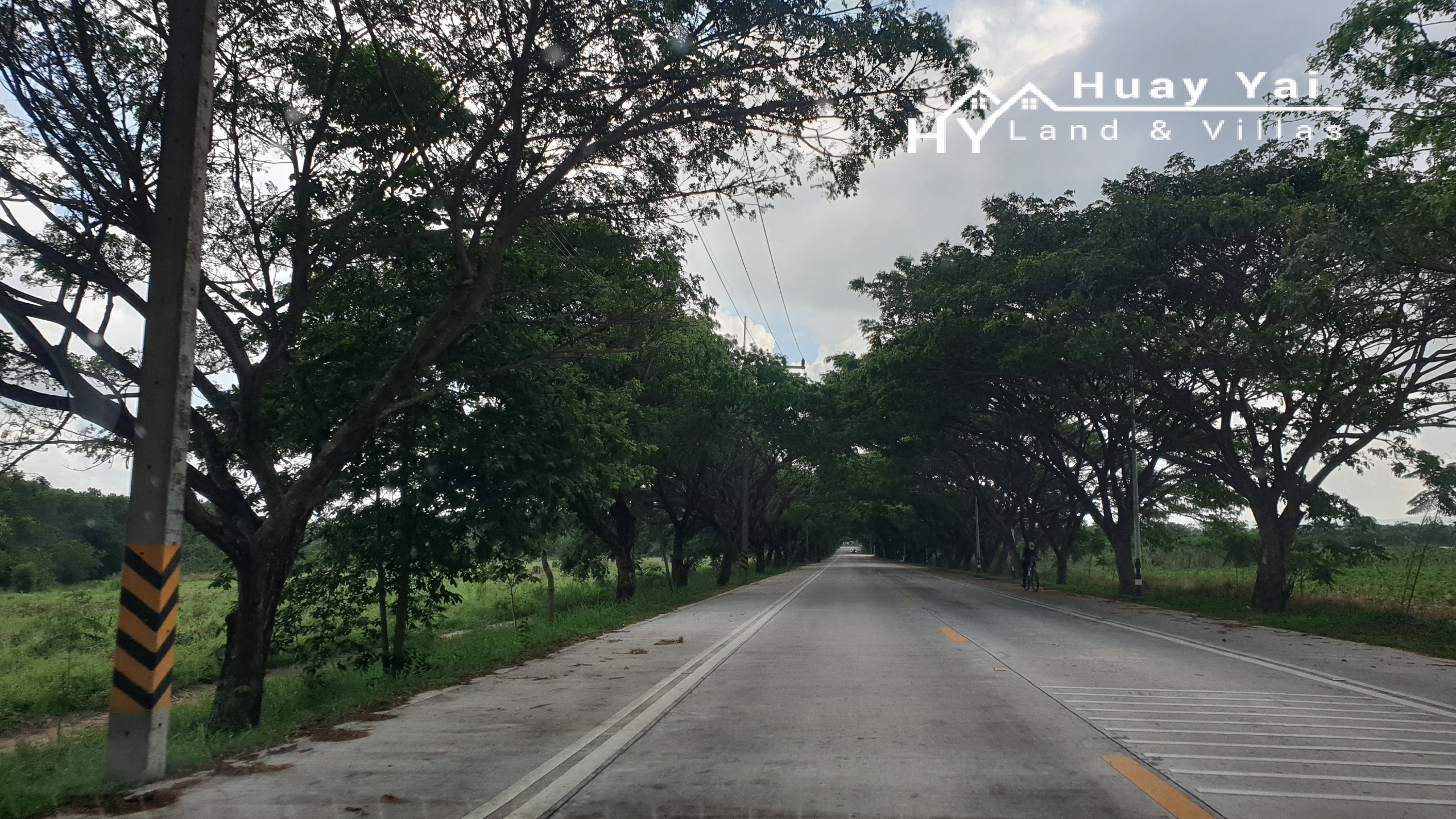 #1264  Huay Yai   10 rai in quiet location with klongside approach.