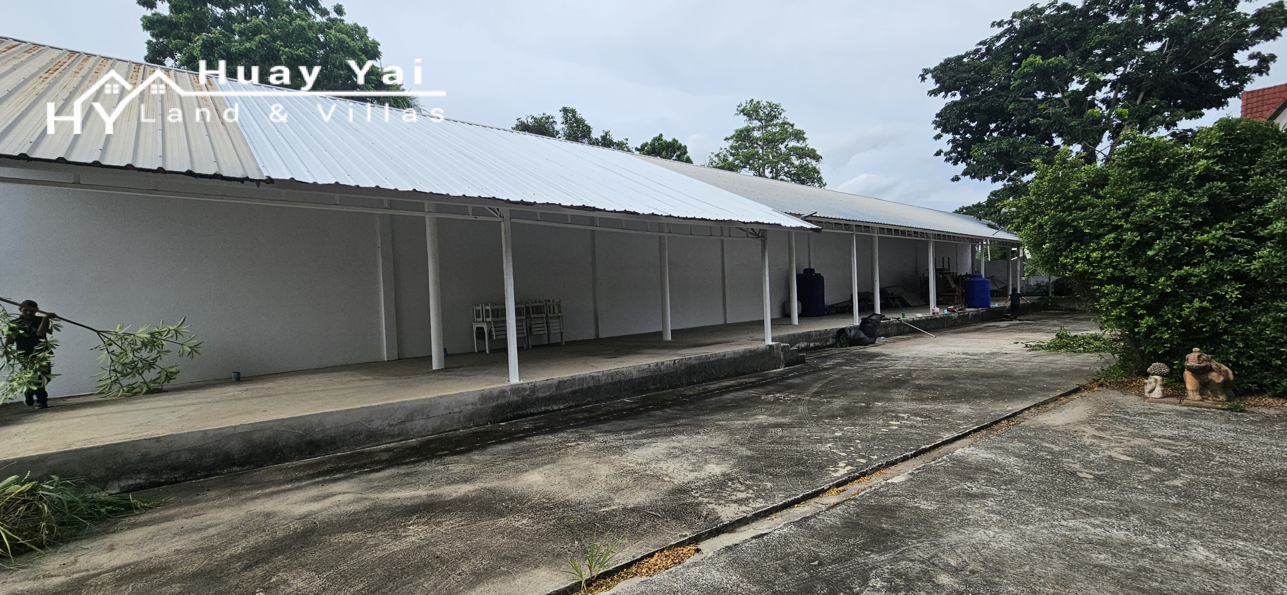 #3173  Commercial Property for renovation on Soi 27, Huay Yai | 1,752m² Plot
