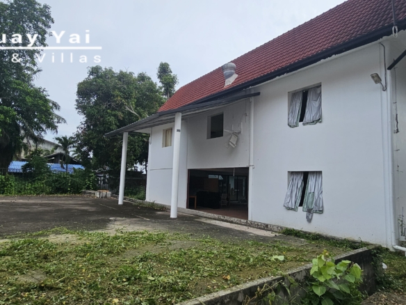#3173  Commercial Property for renovation on Soi 27, Huay Yai | 1,752m² Plot