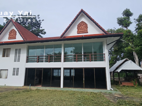 #3173  Commercial Property for renovation on Soi 27, Huay Yai | 1,752m² Plot