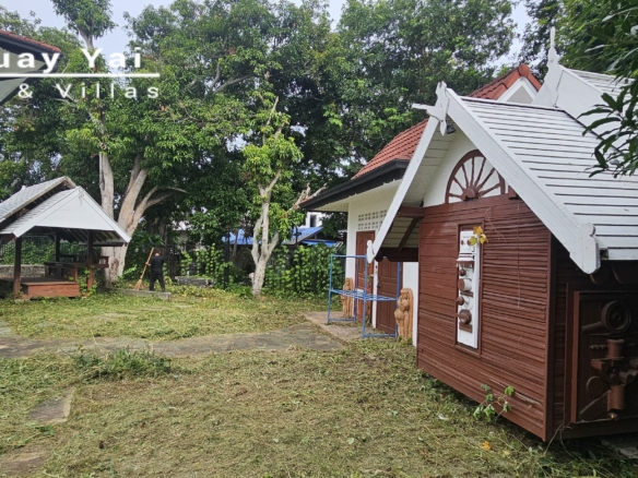 #3173  Commercial Property for renovation on Soi 27, Huay Yai | 1,752m² Plot
