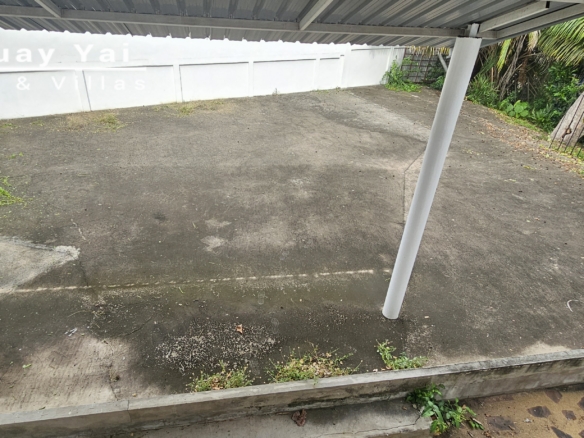 #3173  Commercial Property for renovation on Soi 27, Huay Yai | 1,752m² Plot