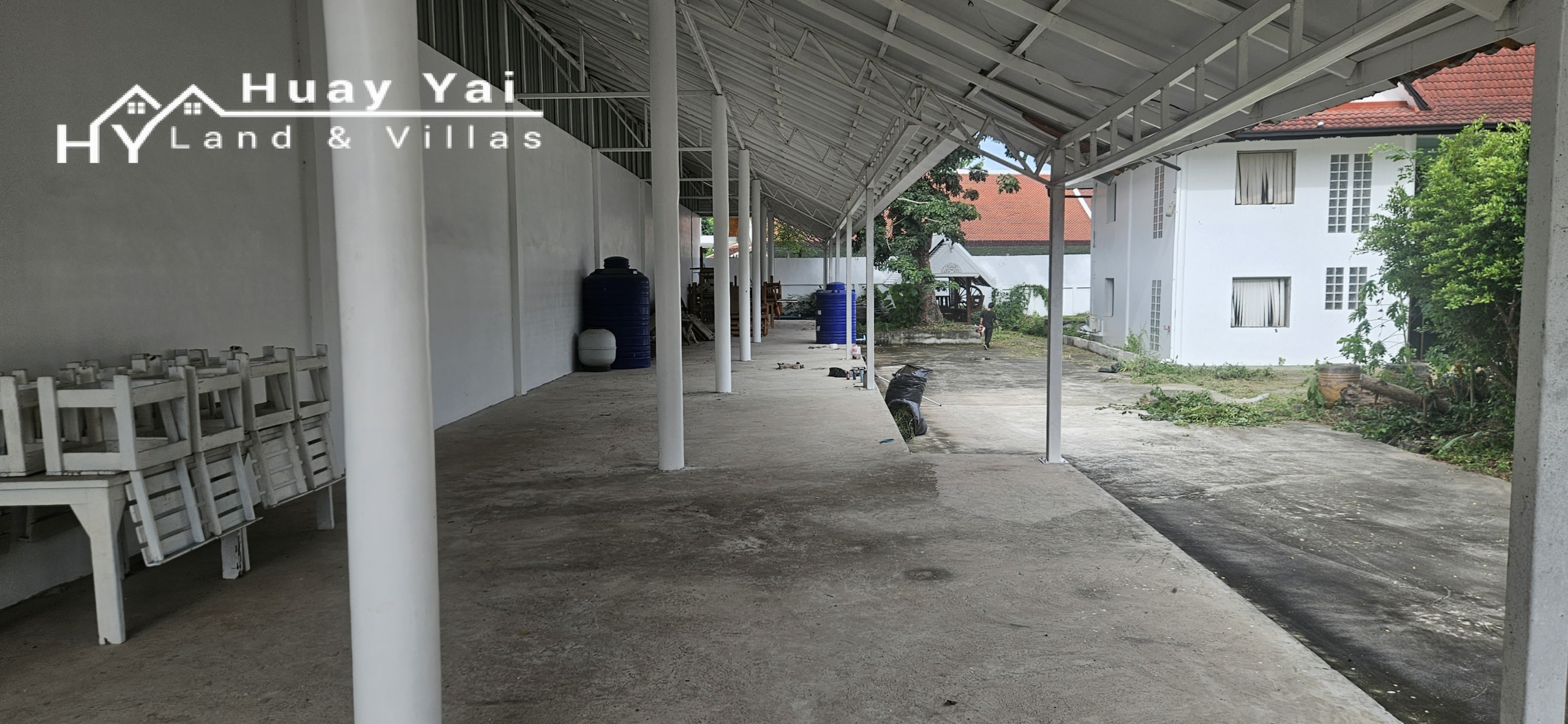 #3173  Commercial Property for renovation on Soi 27, Huay Yai | 1,752m² Plot