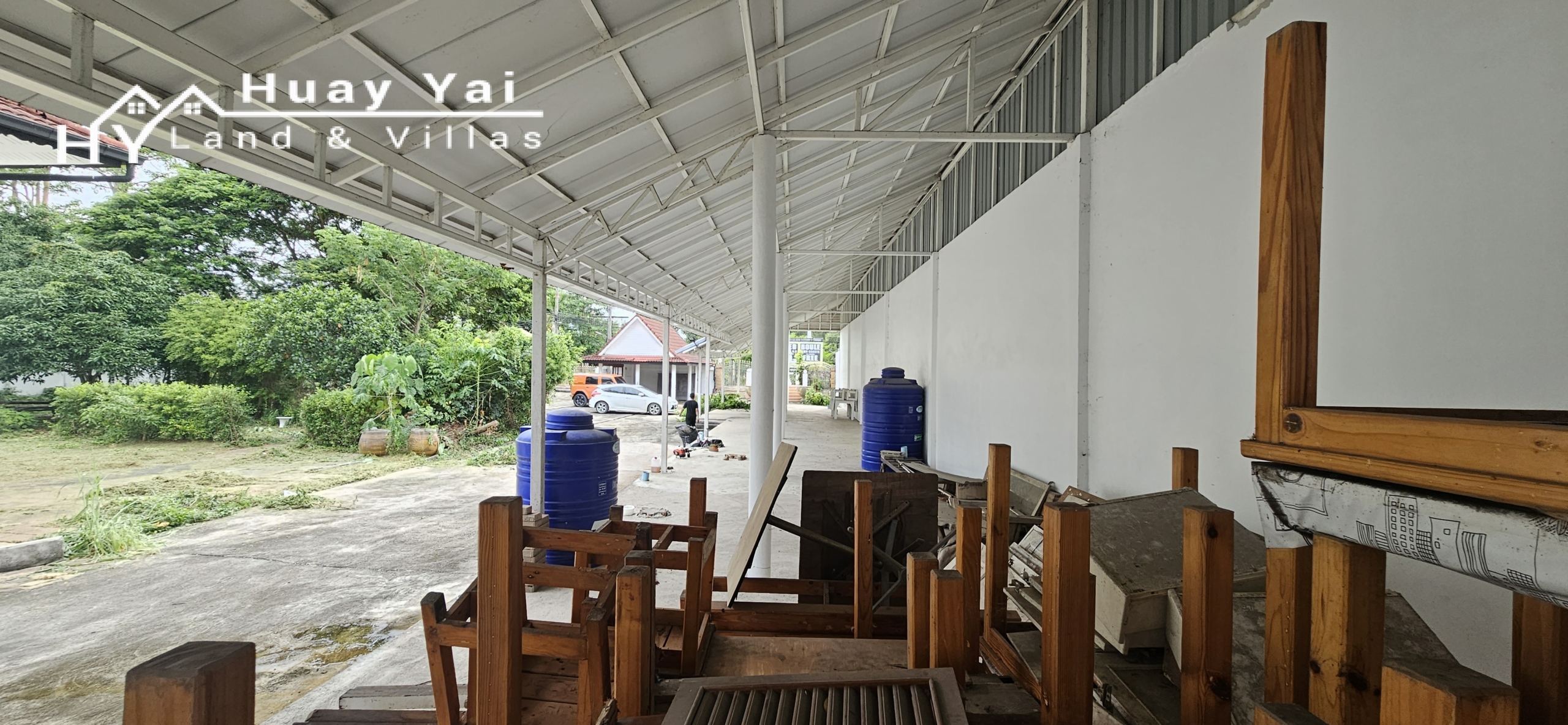 #3173  Commercial Property for renovation on Soi 27, Huay Yai | 1,752m² Plot