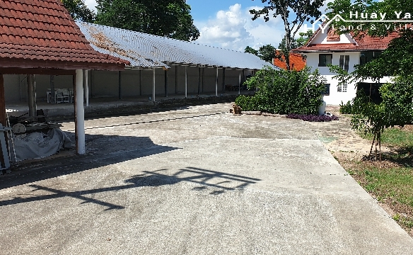 #3173  Commercial Property for renovation on Soi 27, Huay Yai | 1,752m² Plot