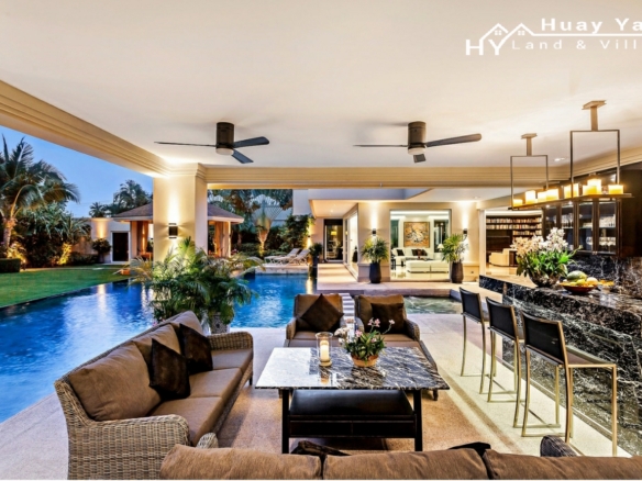 #3218    Exemplary refurbished pool villa beautifully presented throughout