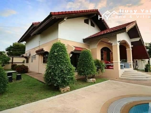 #3227 Boutique Resort in Fishing Village just south of Pattaya City