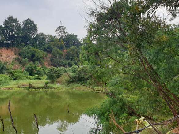 #1352 Former land fill excavation 40 rai site now with approximately 33 rai of own stunning lake in Pattaya