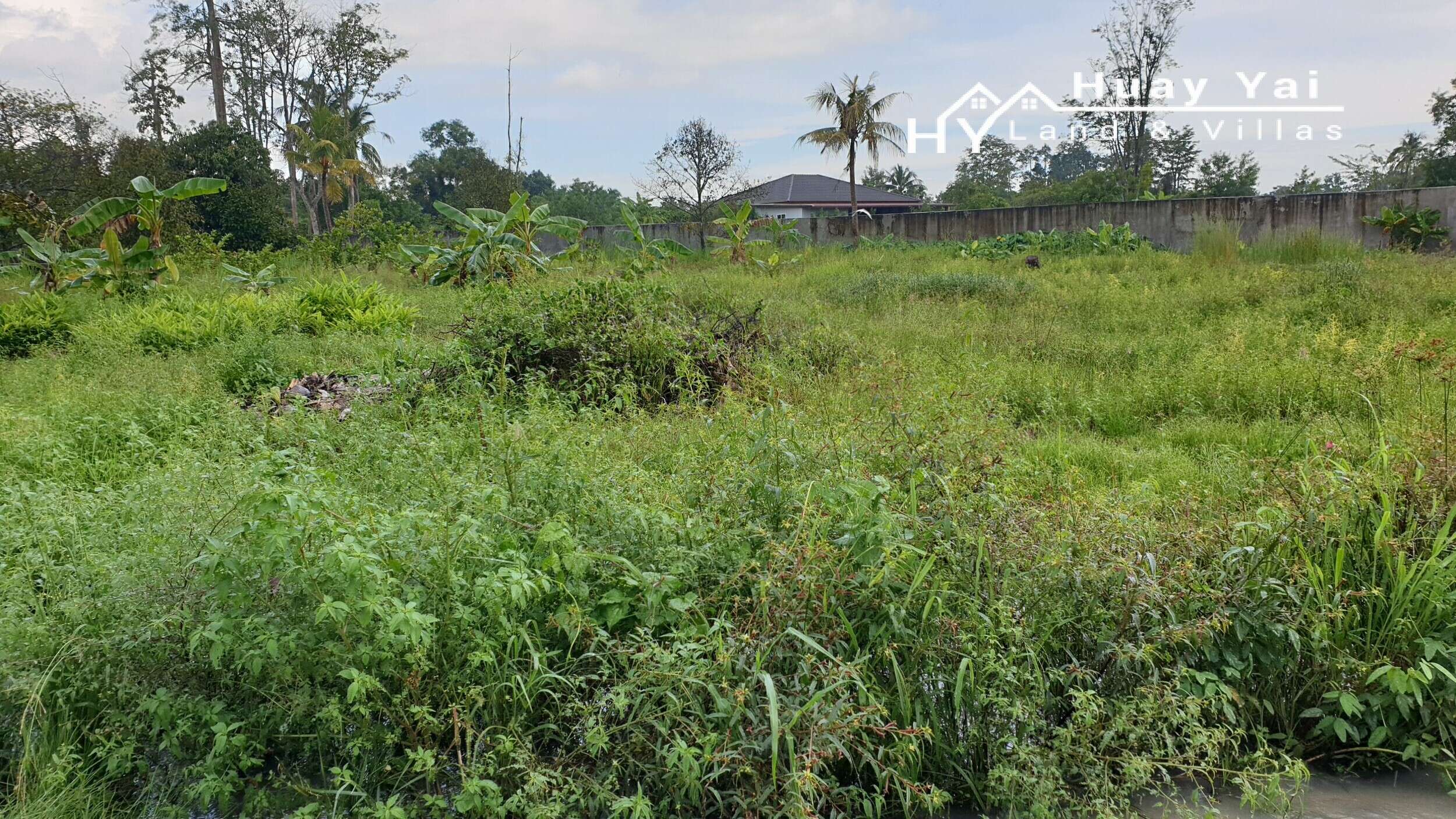 #1418   Quiet side road perfect for 1,2 3 or 4 villas