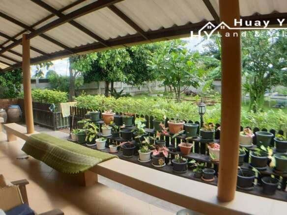 #3272     2 bedroom house and Thai house in quiet location with 1.5rai