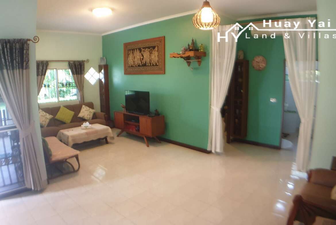 #3272     2 bedroom house and Thai house in quiet location with 1.5rai