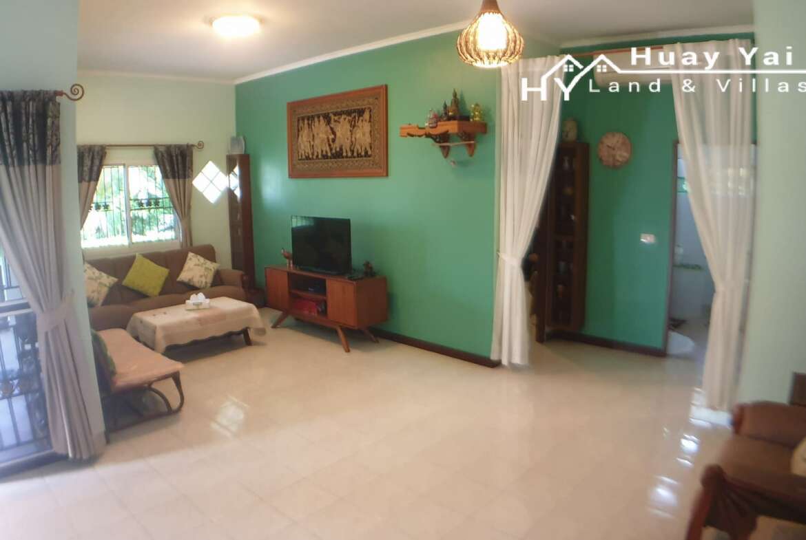 #3272     2 bedroom house and Thai house in quiet location with 1.5rai