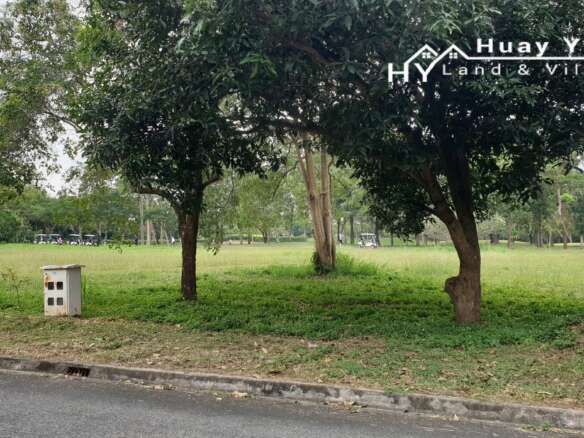 #B74   Phoenix Golf Course.  Premium Building plot close to the main entrance on attractive road