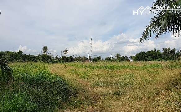#1294    11+rai rectangular plot with semi industrial / industrial neighbours