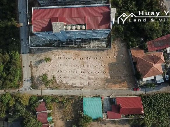 #1390  Land for villas or 7 storey condo / apartment building just off Soi Chaiyapreuk