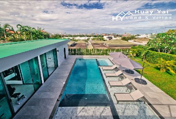 #3340  New luxury pool villa. Pattaya