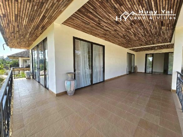 #3352    Spacious Lakeside Pool House in large plot in private estate