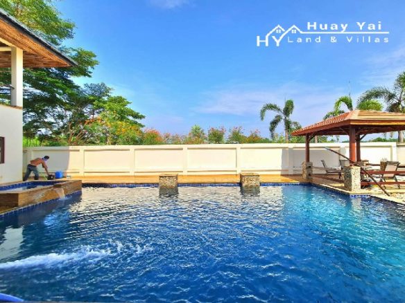 #3352    Spacious Lakeside Pool House in large plot in private estate