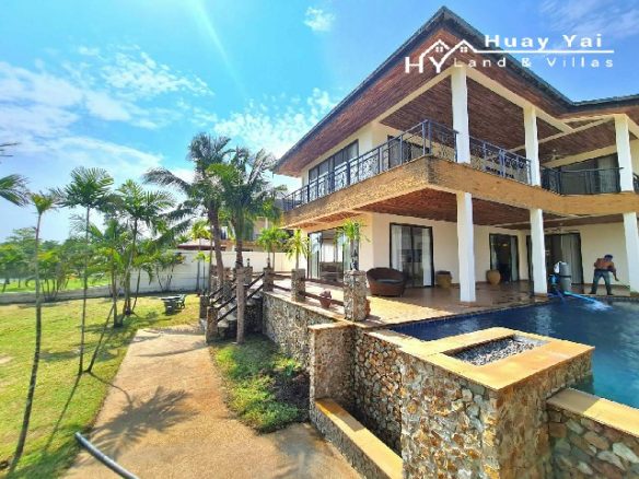 #3352    Spacious Lakeside Pool House in large plot in private estate