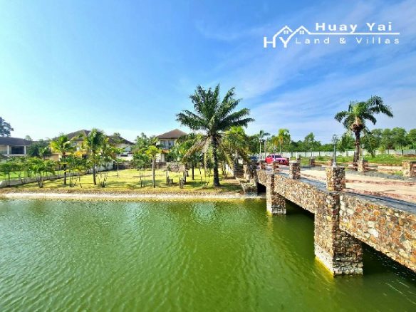 #3352    Spacious Lakeside Pool House in large plot in private estate