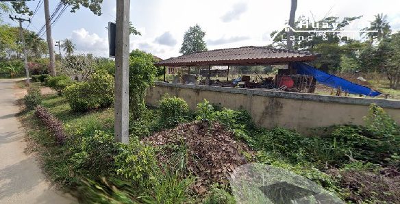 #1449   2+rai Land & Small House For Sale. Huay Yai
