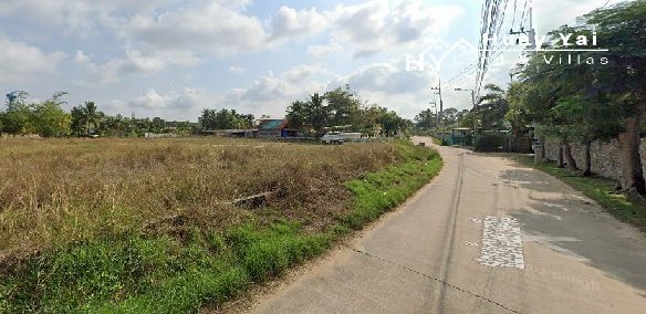 #1268 Attractive Corner Plot Land For Sale. Huay Yai Chien
