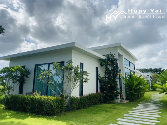 #3363  16Bedroom House at Phoenix Golf Course, Pattaya