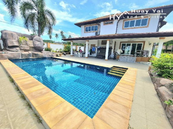#3379 Pool Villa with views. Large Garden