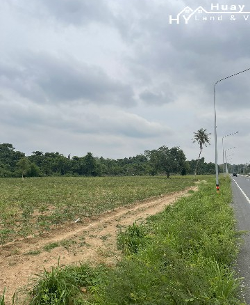 #1550   1550 Main Road Frontage. Outside of Huay Yai Village