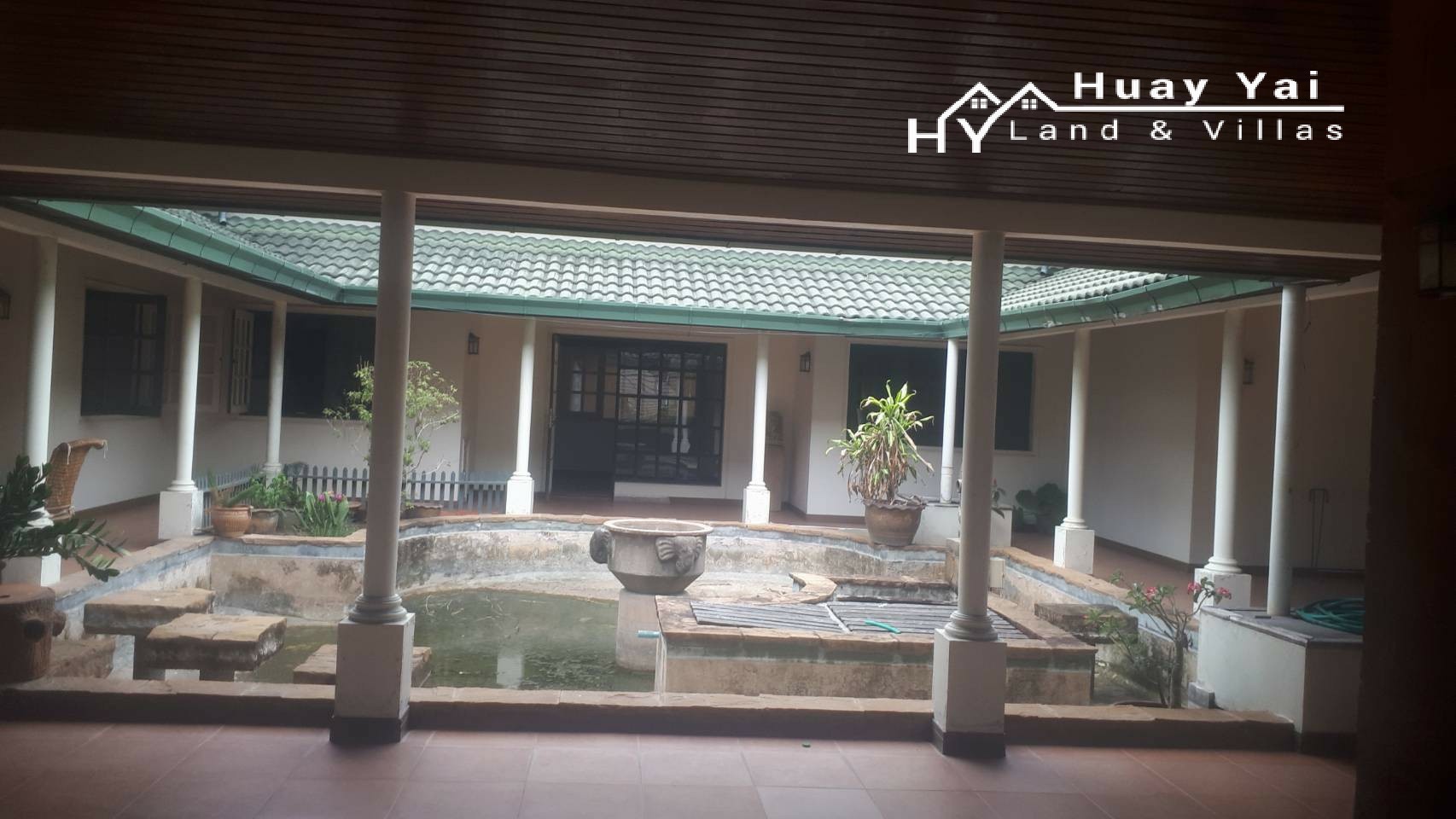 #3412  Almost 3rai on Soi Khao Talo with a large Courtyard House