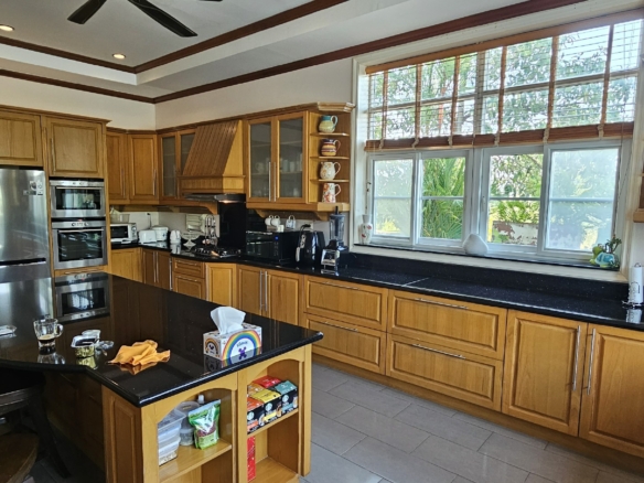 #3418   Large Pool House beside the fairway at Phoenix Golf Course