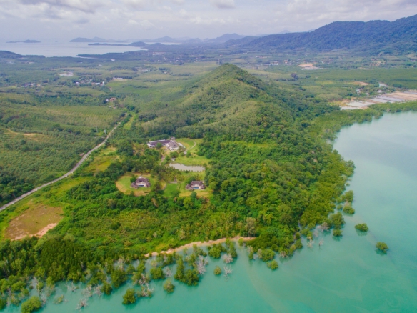 #1575    Land For Sale. 100+rai & buildings on absolute beachfront with stunning views