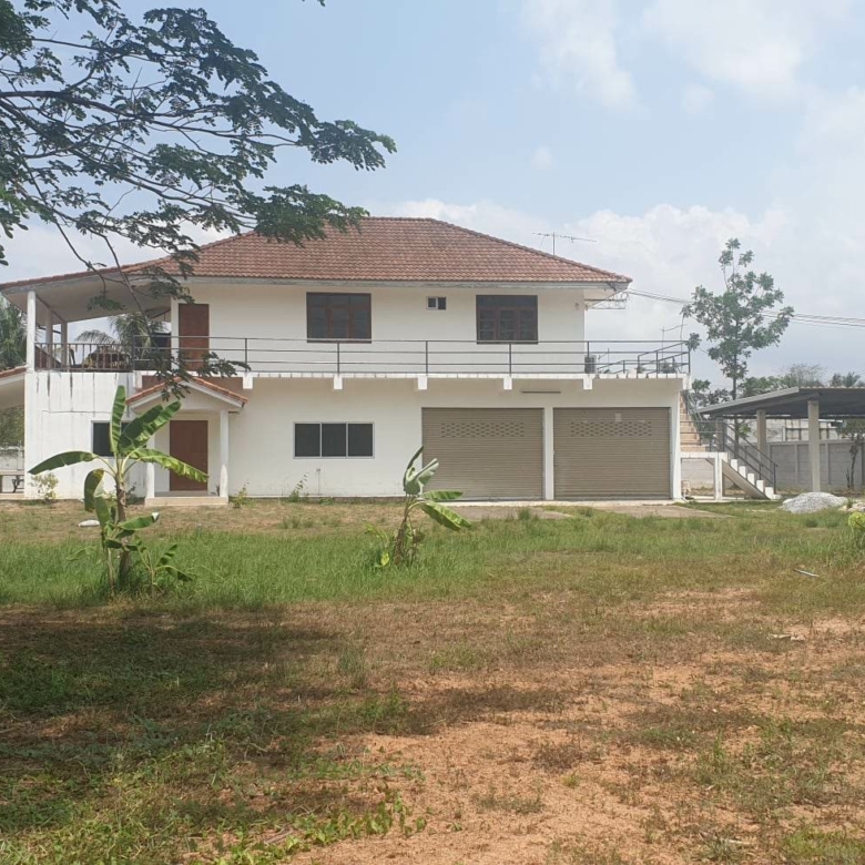 #3215 Land with house. SUPERB VALUE!! Thai House & 3.5+ rai