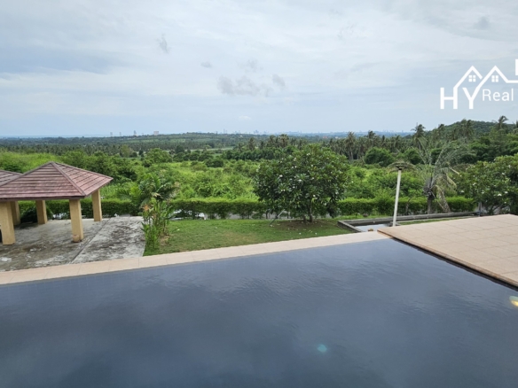 #3439   Extensive Hillside pool house on 4 rai with stunning westerly views 