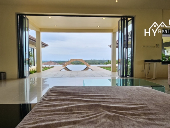 #3439   Extensive Hillside pool house on 4 rai with stunning westerly views 