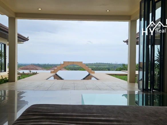 #3439   Extensive Hillside pool house on 4 rai with stunning westerly views 