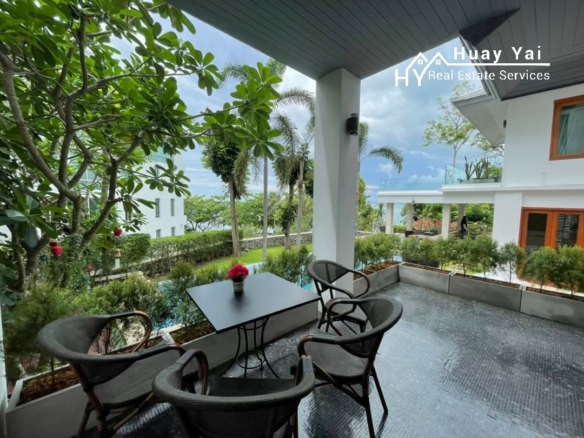 #3436 Quiet Beachfront detached house beside and overlooking the sea