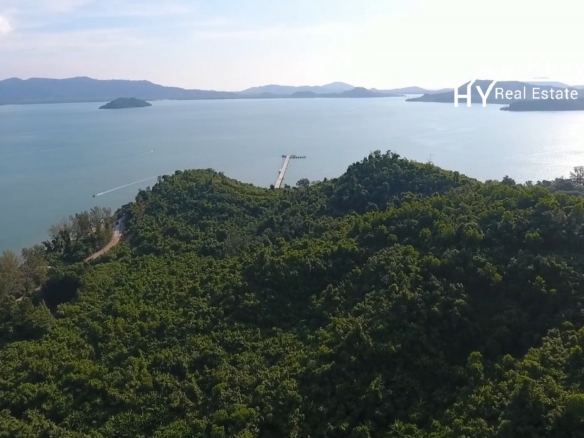#1597    1090rai Hilltop & Beachfront Land at Phang Nga Bay