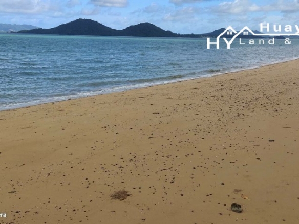 #1480    Private Island in the Andaman Sea
