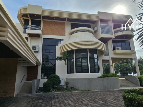 #3450   Beach House right on Dongtan Beachfront