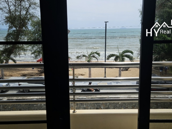#3450   Beach House right on Dongtan Beachfront