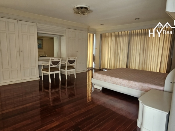 #3450   Beach House right on Dongtan Beachfront