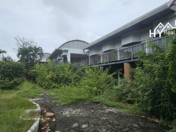 #3455 Large Commercial Premises on Sukhumvit Road