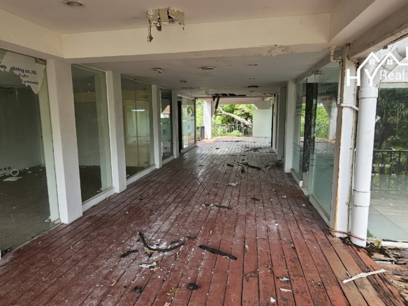 #3455 Large Commercial Premises on Sukhumvit Road